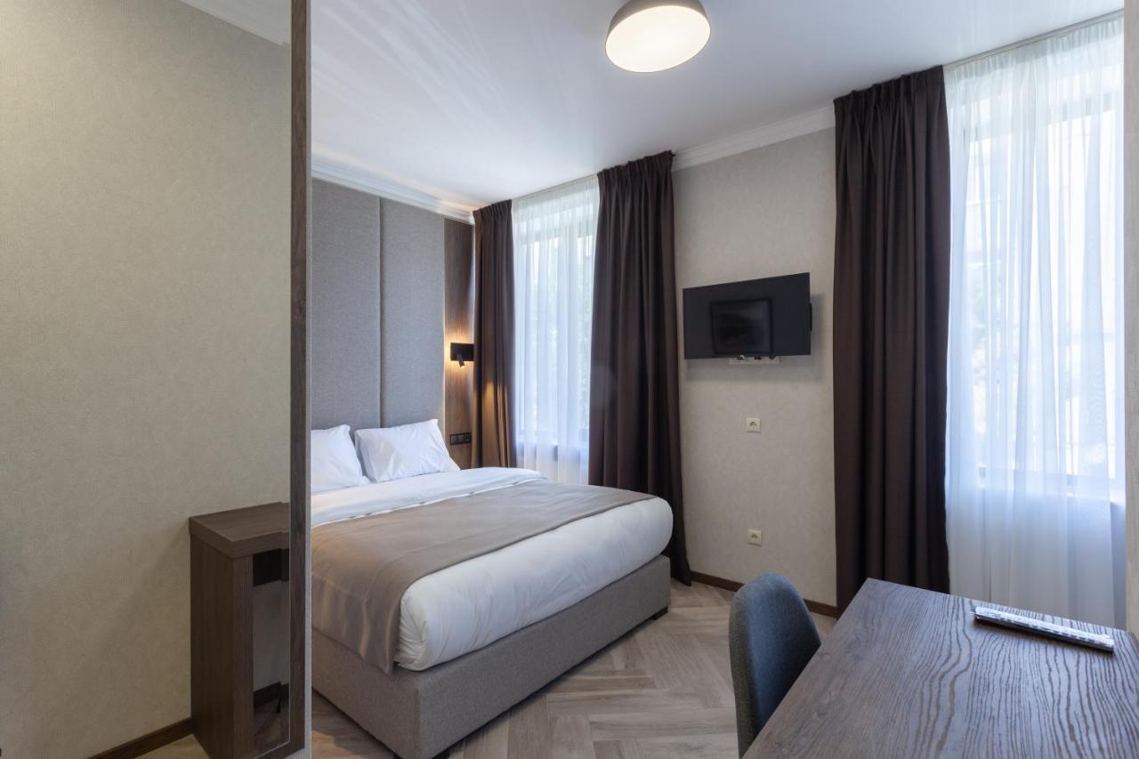 Hotel Old Wall Тбилиси Екстериор снимка