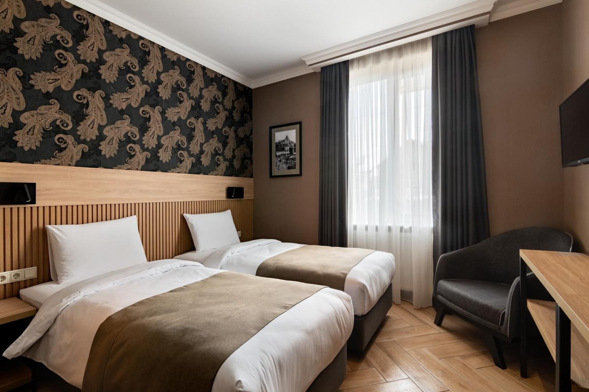 Hotel Old Wall Тбилиси Екстериор снимка