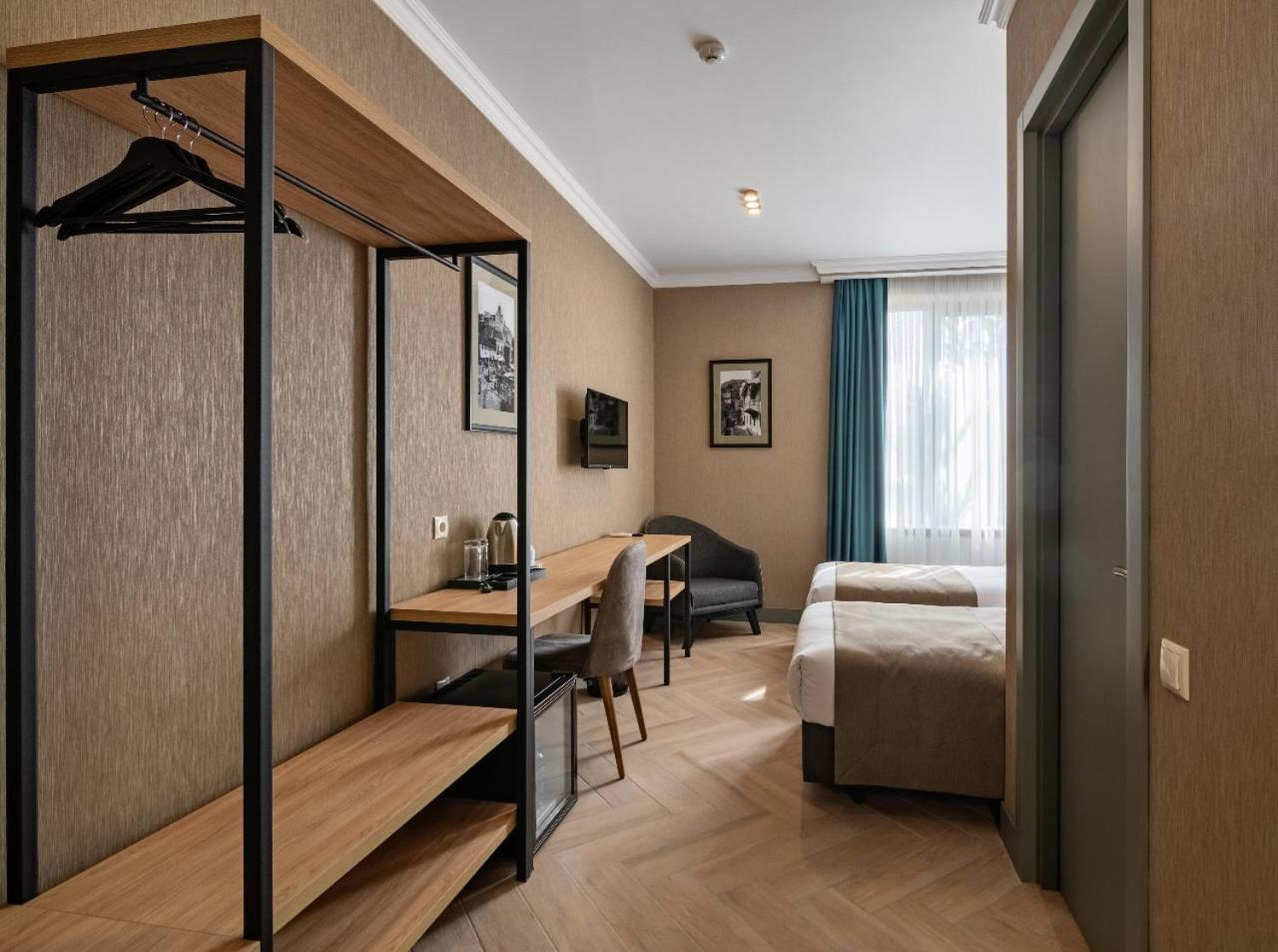 Hotel Old Wall Тбилиси Екстериор снимка